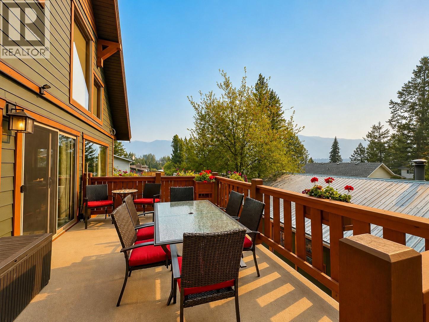 1741 8th Avenue, Invermere, British Columbia  V0A 1K4 - Photo 5 - 10398649