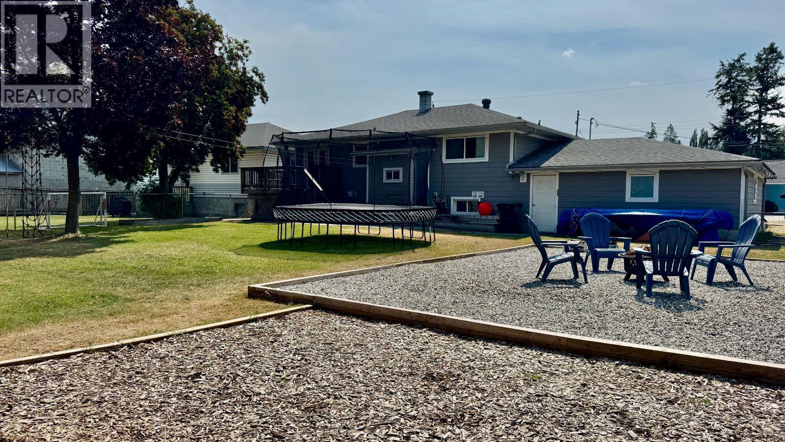 711 10th Street S, Golden, British Columbia  V0A 1H0 - Photo 18 - 10397870