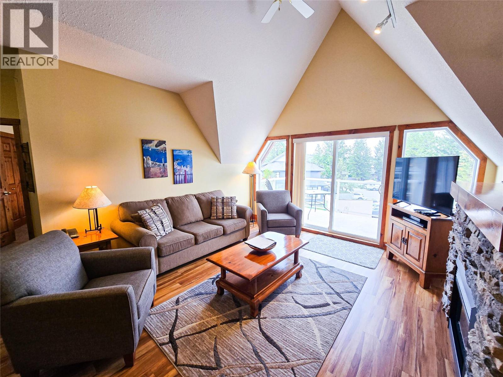 701 14a Crescent Unit# 336i, Invermere, British Columbia  V0A 1K0 - Photo 4 - 10398386