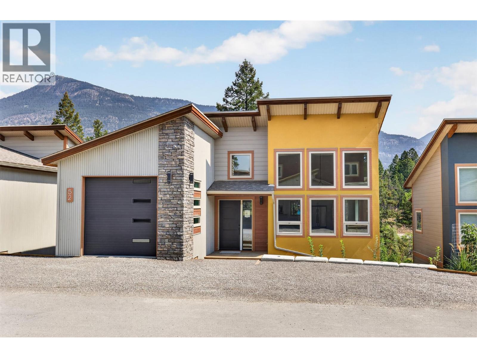 4926 Timber Ridge Road Unit# 52, Windermere, British Columbia