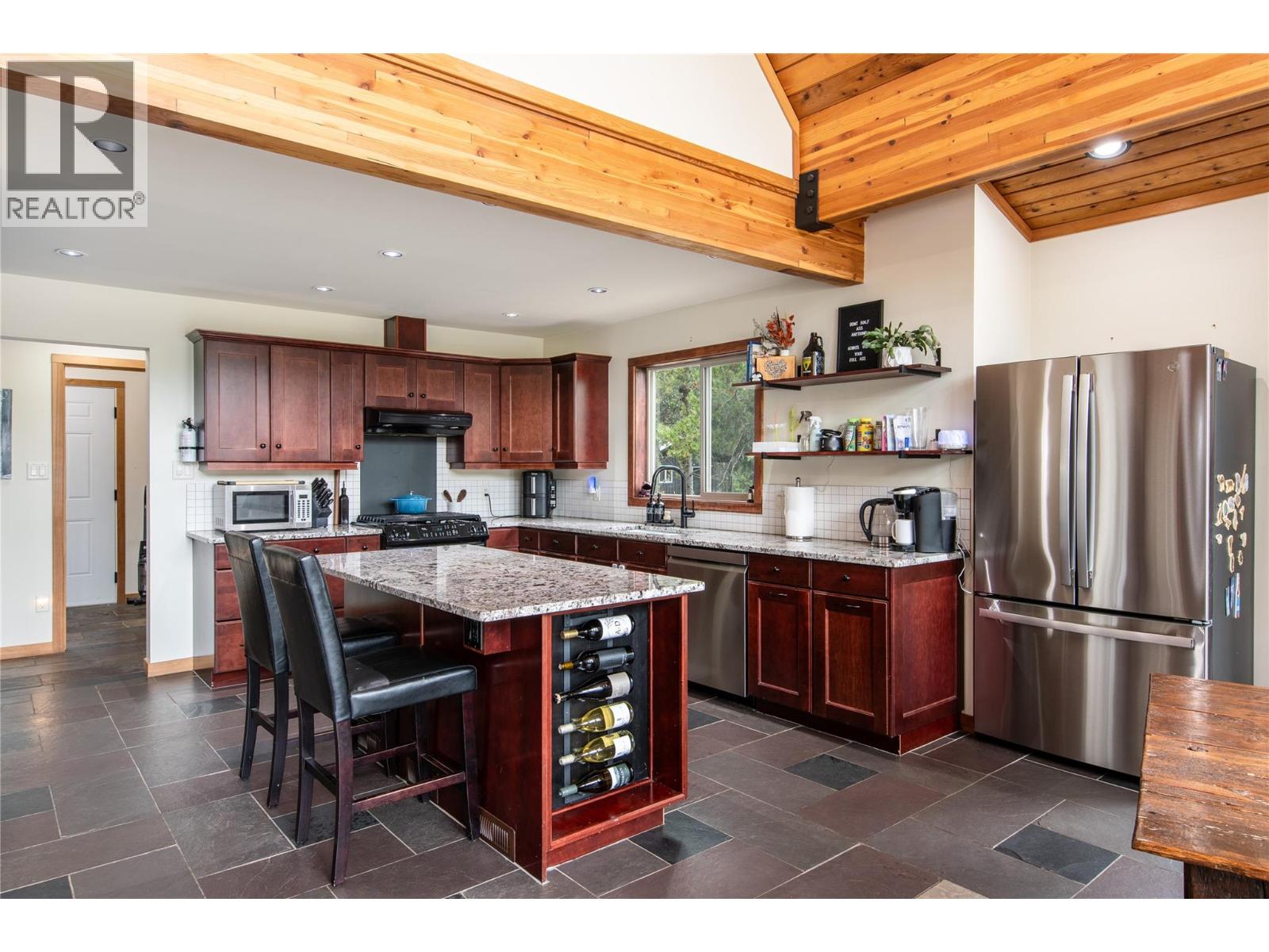 1445 Granite Drive, Golden, British Columbia  V0A 1H3 - Photo 12 - 10399292