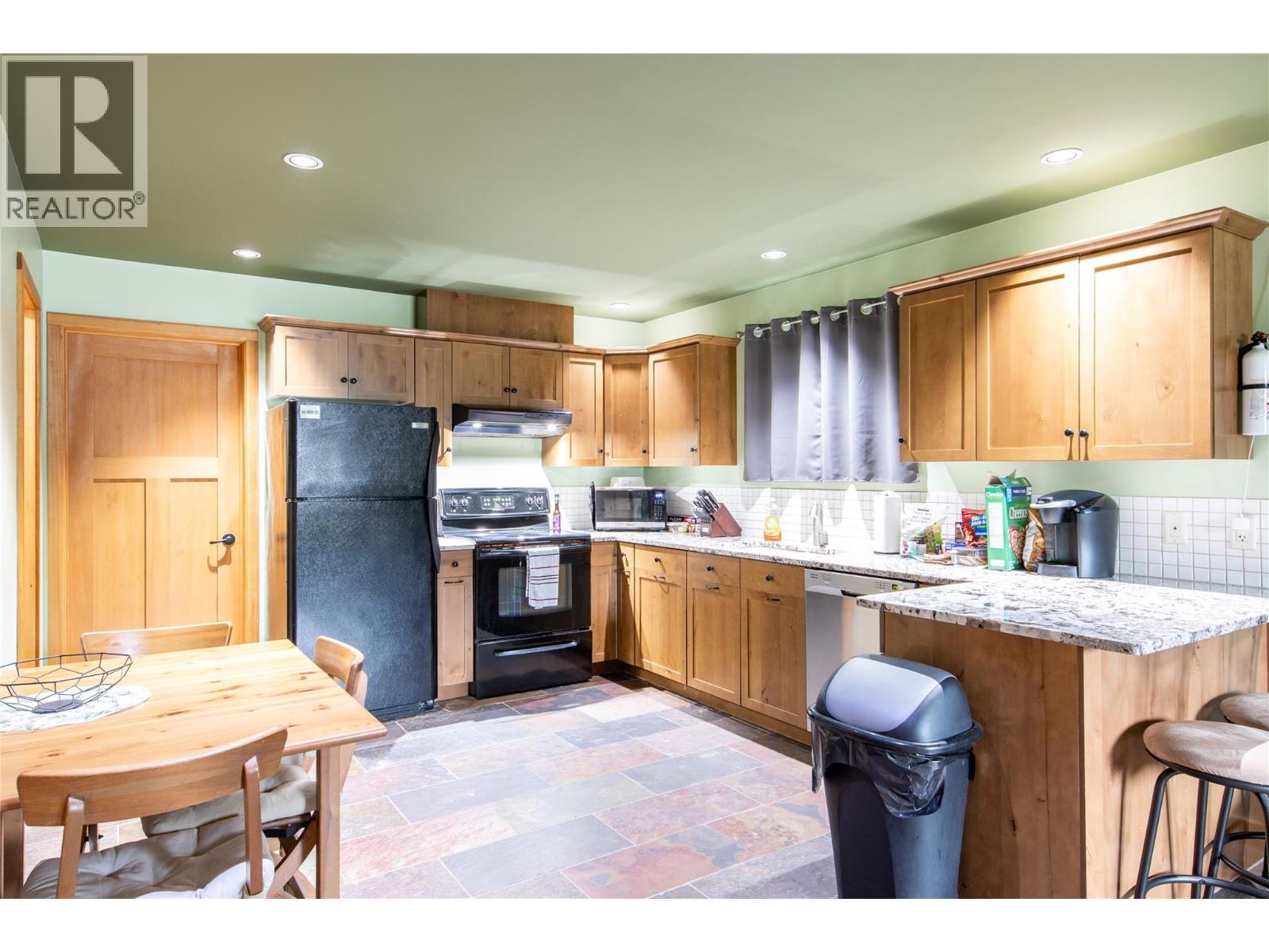 1445 Granite Drive, Golden, British Columbia  V0A 1H3 - Photo 19 - 10399292