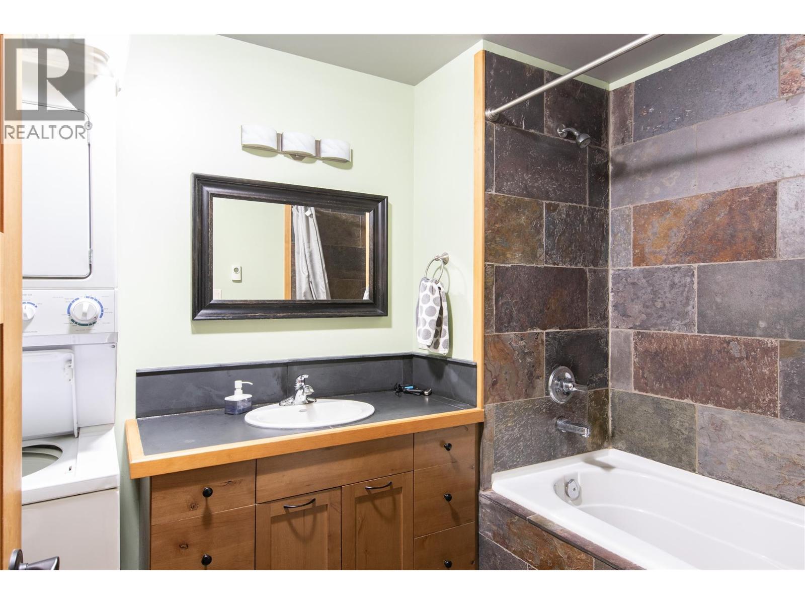 1445 Granite Drive, Golden, British Columbia  V0A 1H3 - Photo 21 - 10399292