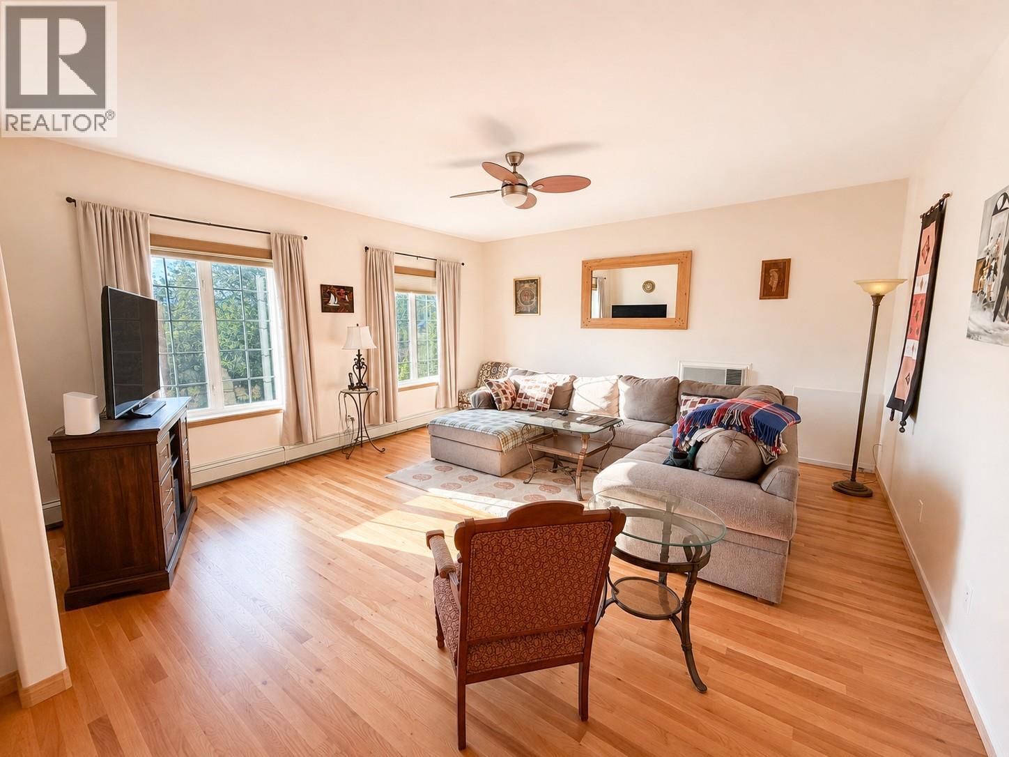 456 Lakeview Road, Invermere, British Columbia  V0A 1K3 - Photo 14 - 10399143
