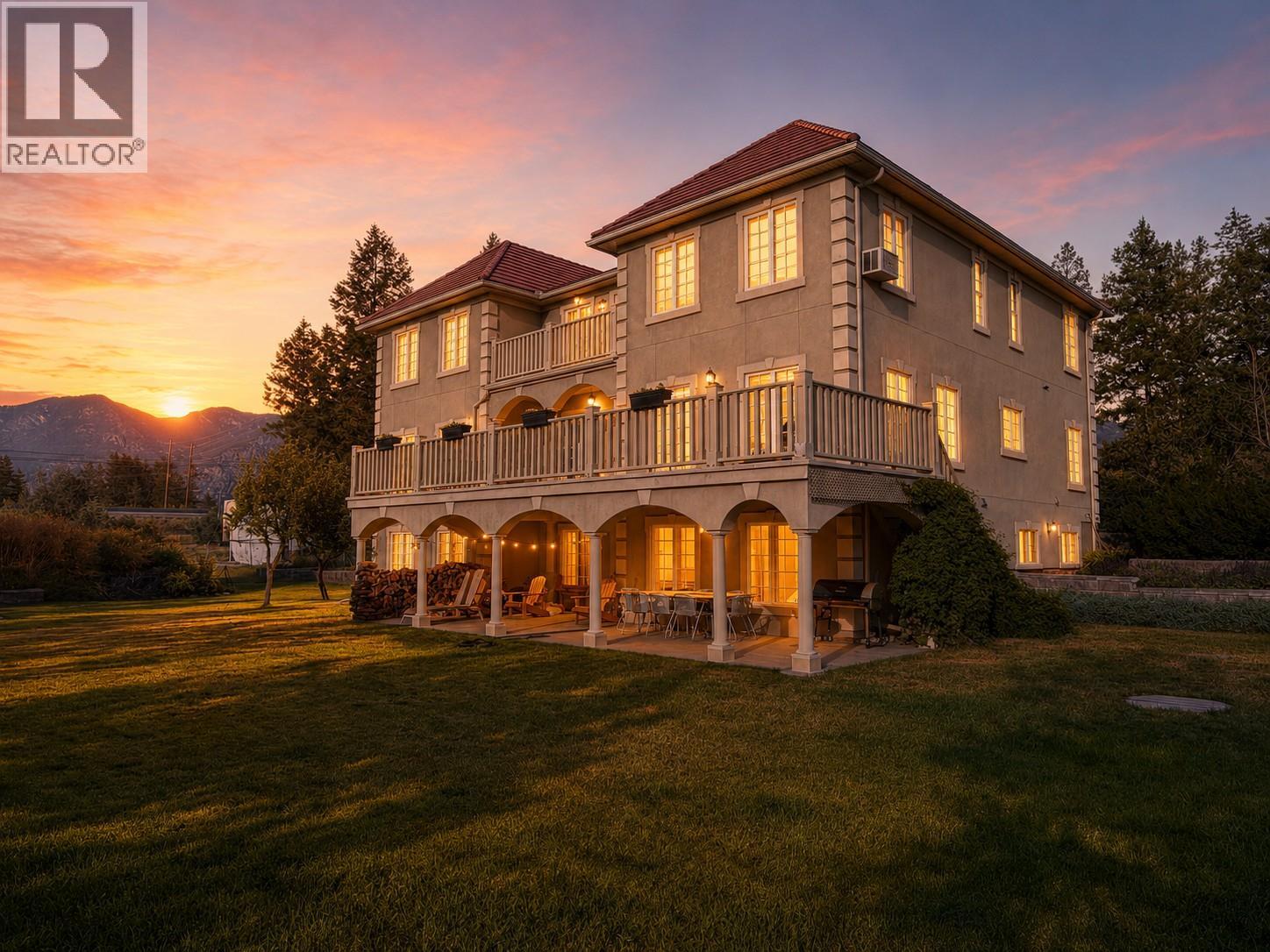 456 Lakeview Road, Invermere, British Columbia  V0A 1K3 - Photo 4 - 10399143