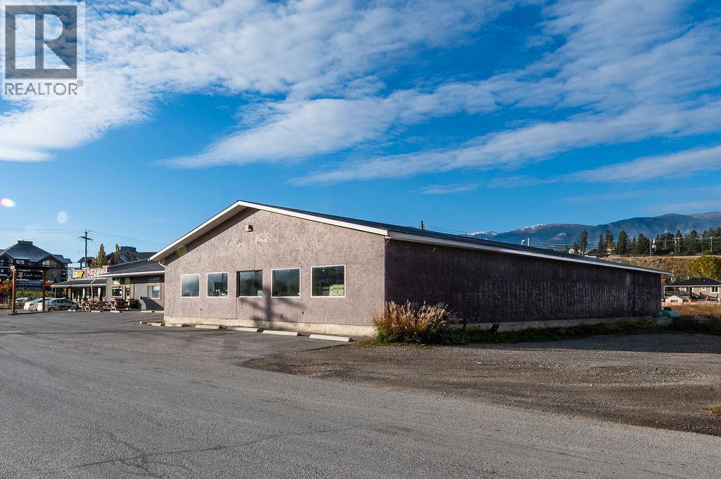 335 3rd Avenue, Invermere, British Columbia  V0A 1K0 - Photo 4 - 10399420