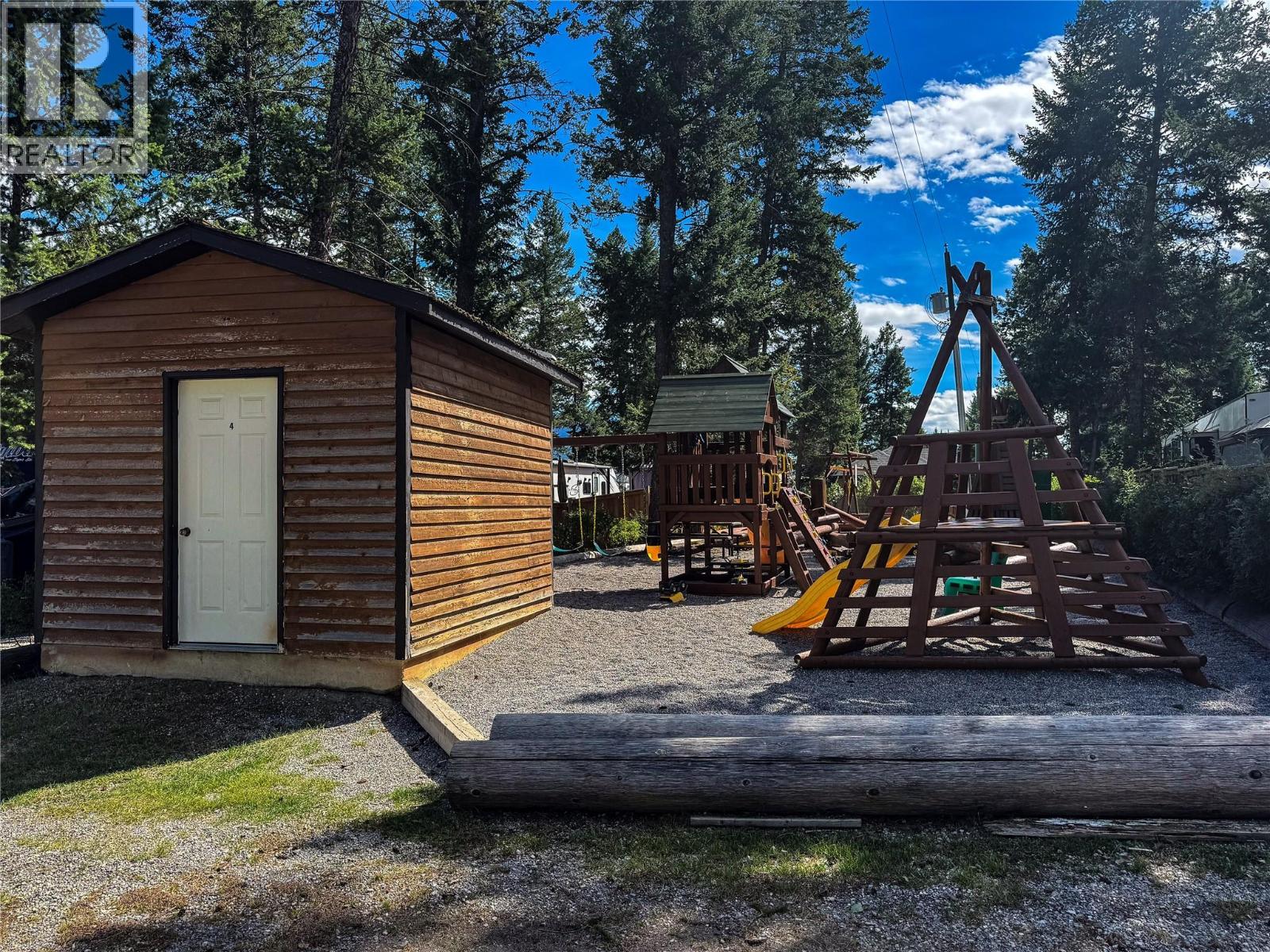 4868 Riverview Drive Unit# Lot 116, Edgewater, British Columbia  V0A 1E0 - Photo 11 - 10399014