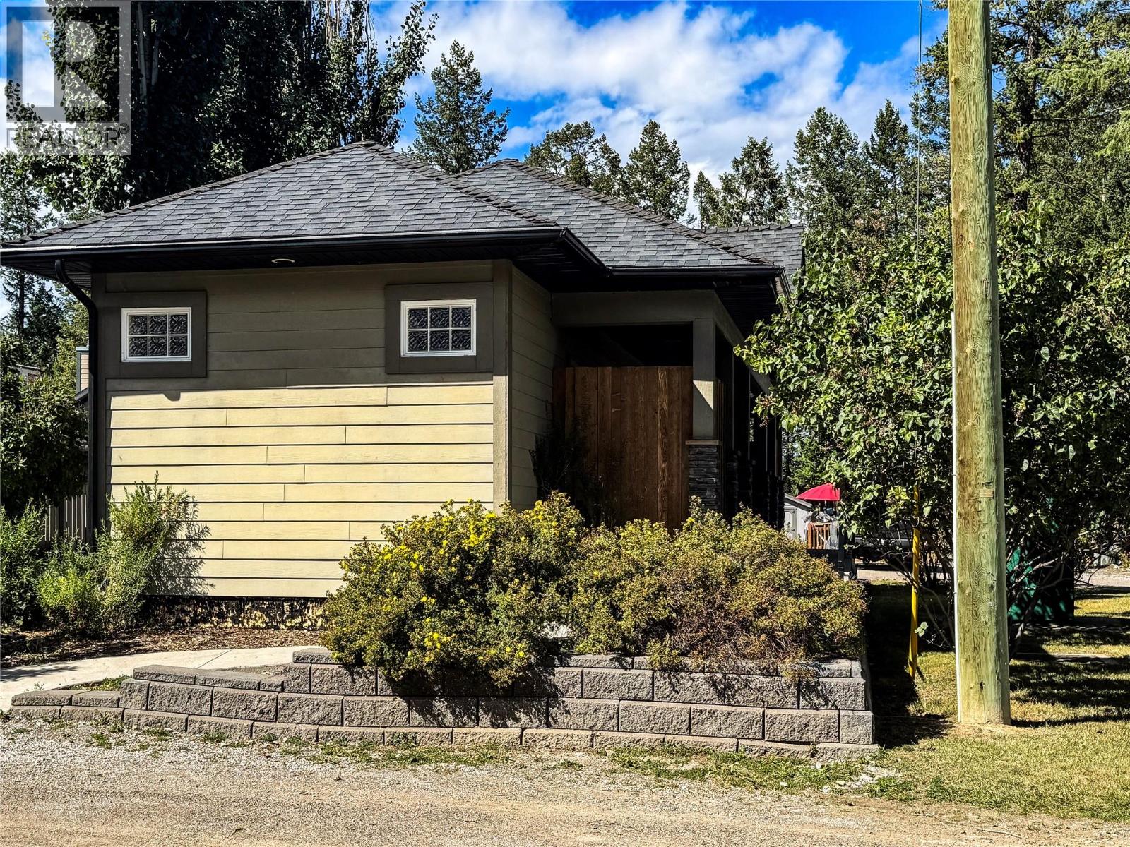 4868 Riverview Drive Unit# Lot 116, Edgewater, British Columbia  V0A 1E0 - Photo 12 - 10399014