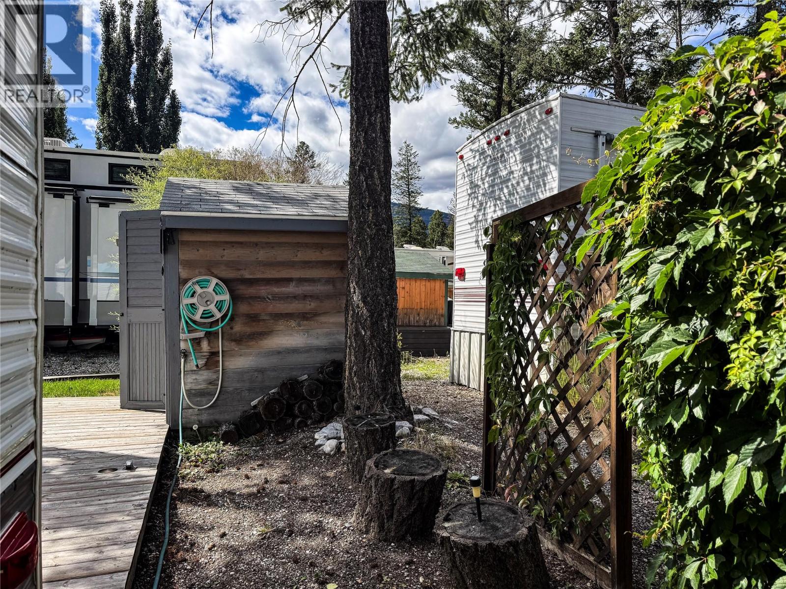4868 Riverview Drive Unit# Lot 116, Edgewater, British Columbia  V0A 1E0 - Photo 7 - 10399014