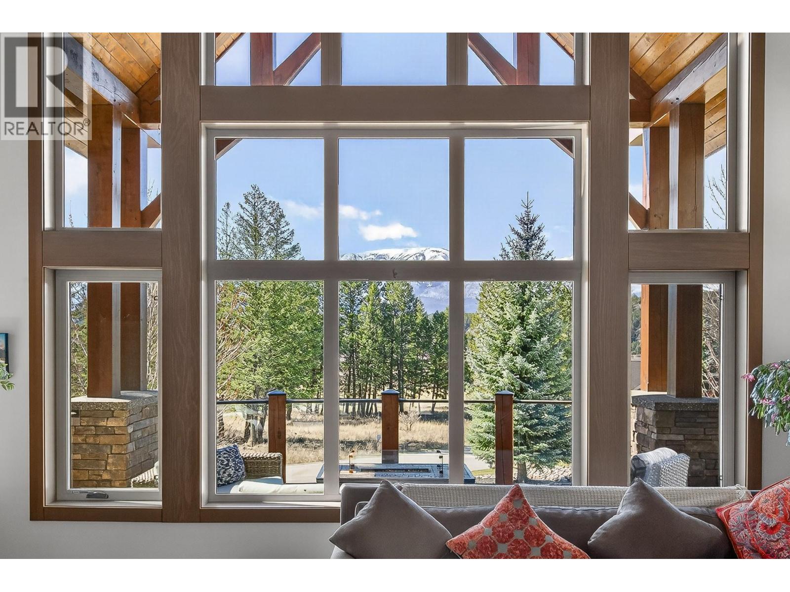 7540 Springs Terrace, Radium Hot Springs, British Columbia  V0A 1M0 - Photo 7 - 10399450