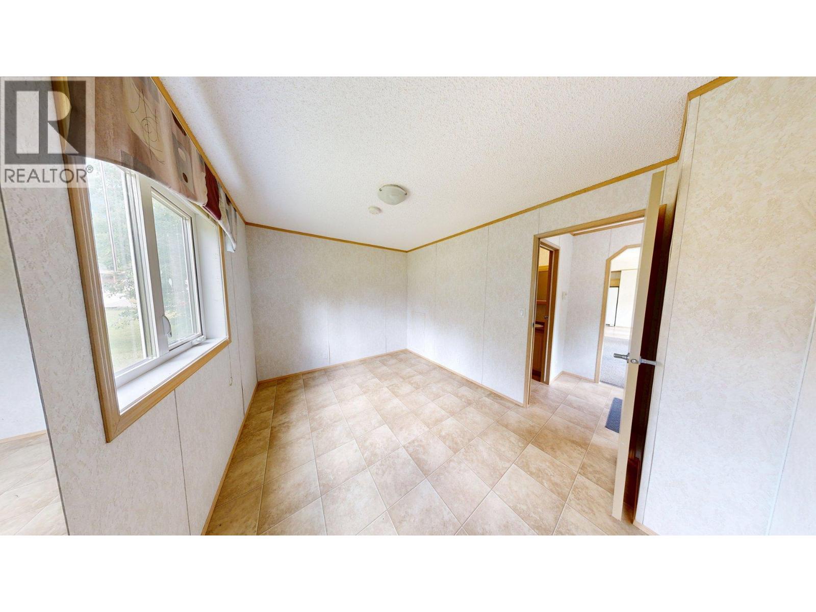 1245 Horse Creek Road S, Golden, British Columbia  V0A 1H0 - Photo 11 - 10399696