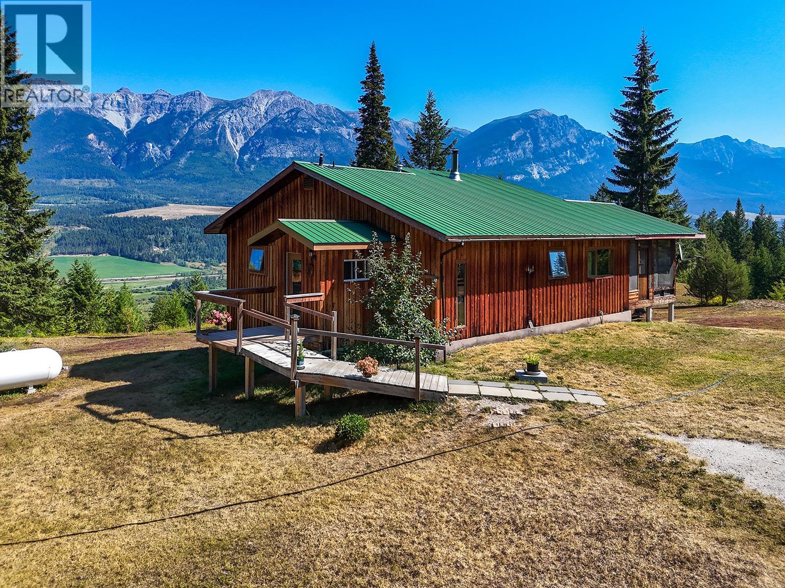 4151 Thomas Road, Golden, British Columbia  V0A 1L0 - Photo 3 - 10399730