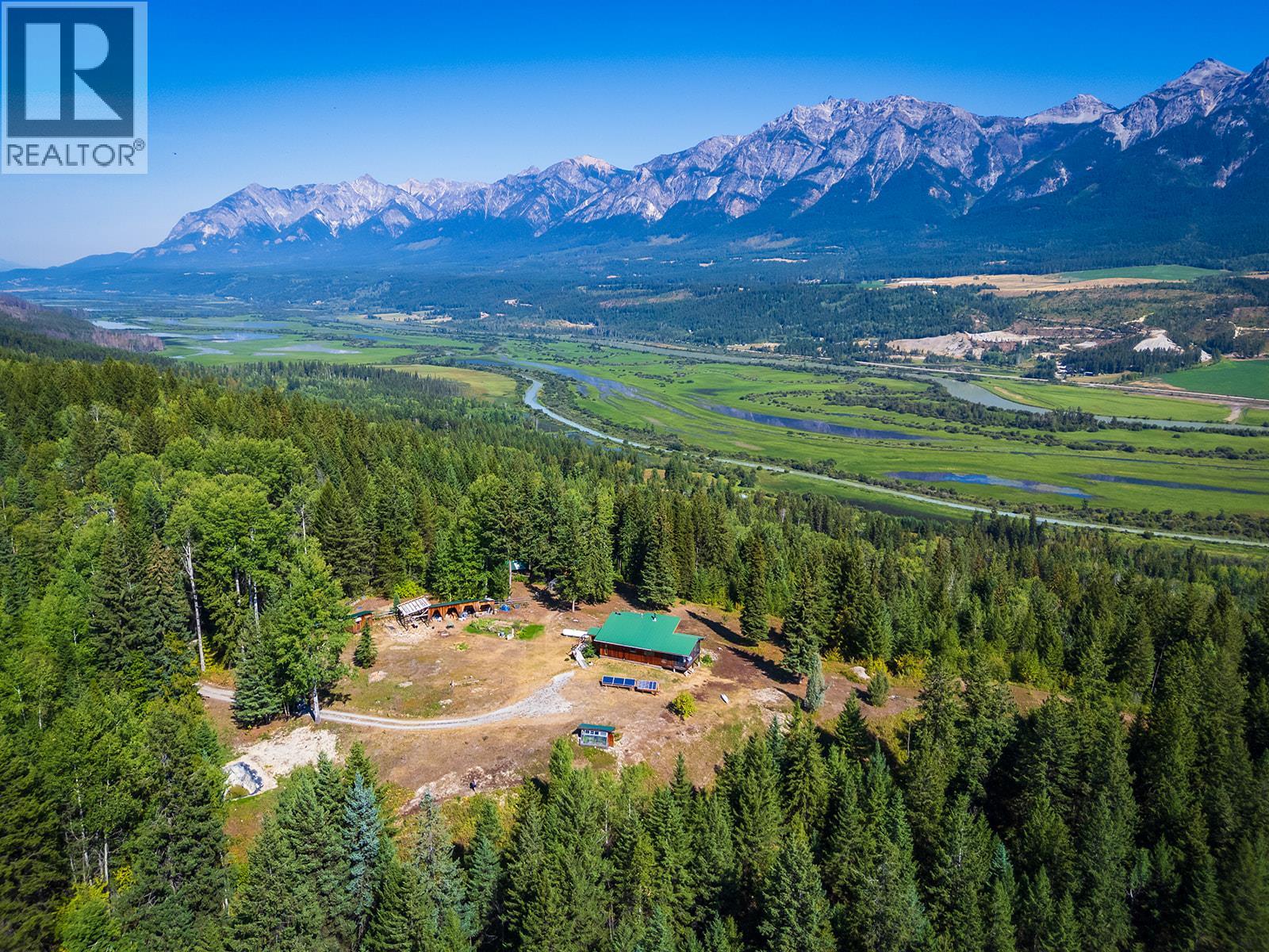 4151 Thomas Road, Golden, British Columbia  V0A 1L0 - Photo 5 - 10399730