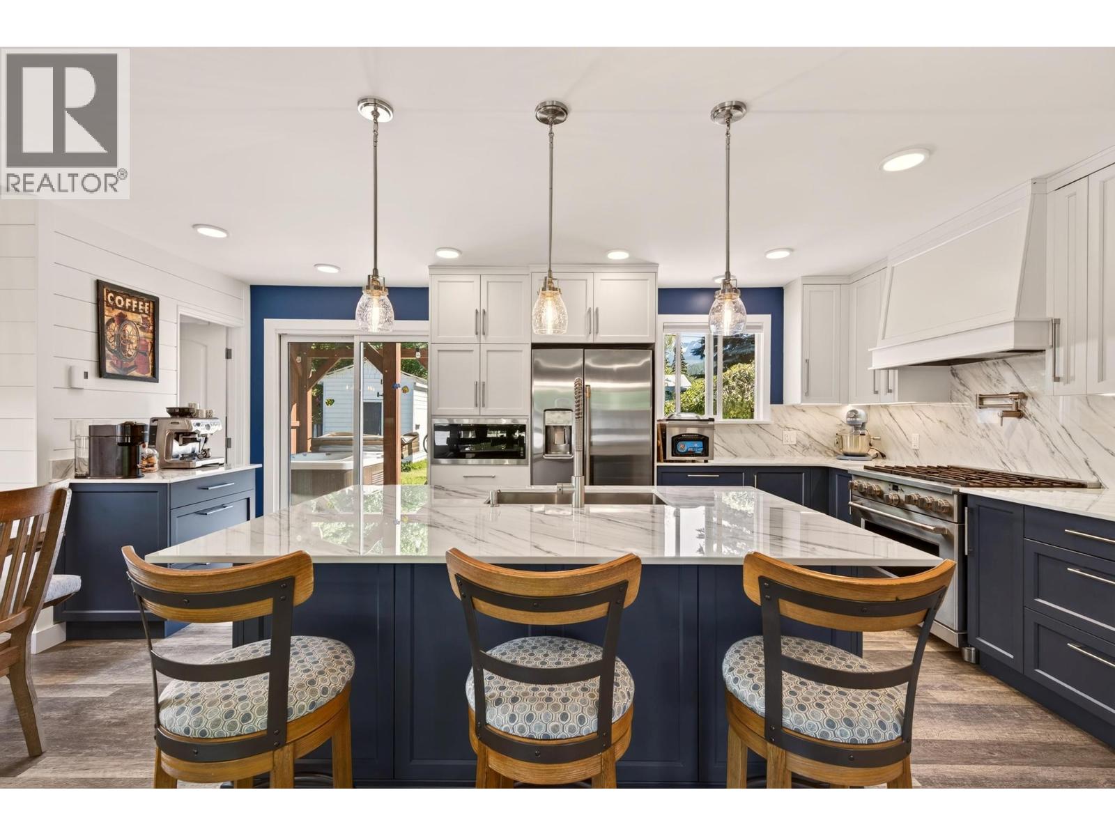 506 5th Street, Golden, British Columbia