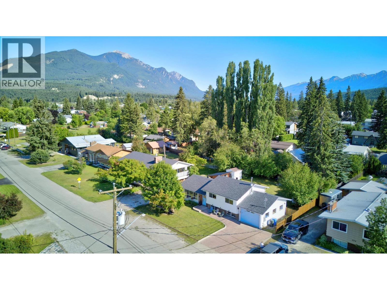 506 5th Street, Golden, British Columbia  V0A 1H0 - Photo 26 - 10399756