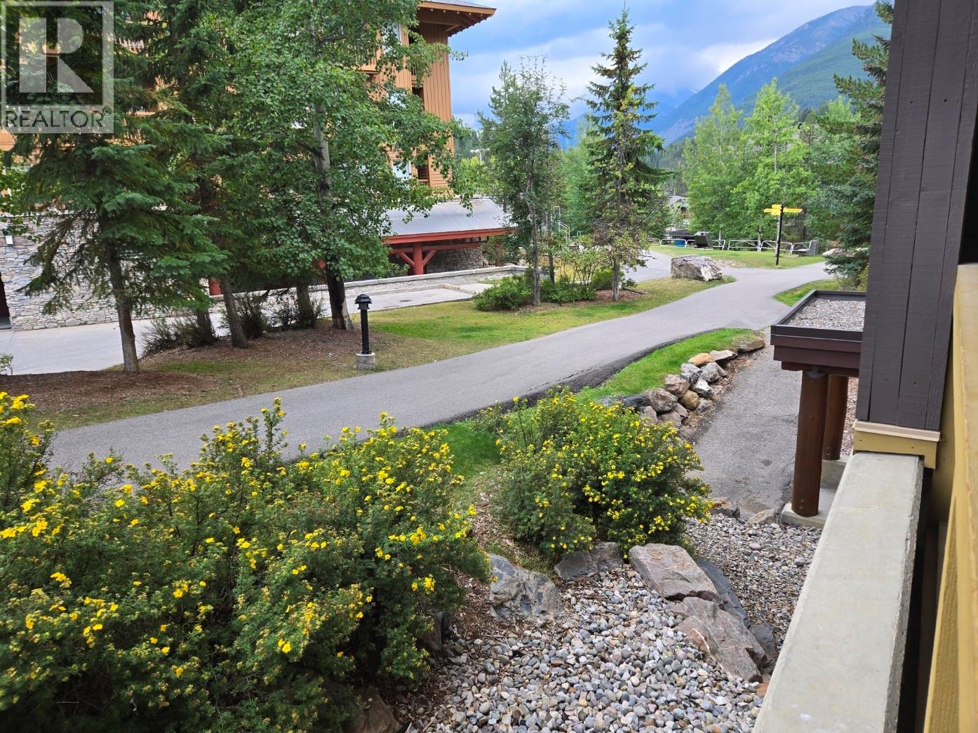 2070 Summit Drive Unit# 201b, Panorama, British Columbia  V0A 1T0 - Photo 4 - 10399670