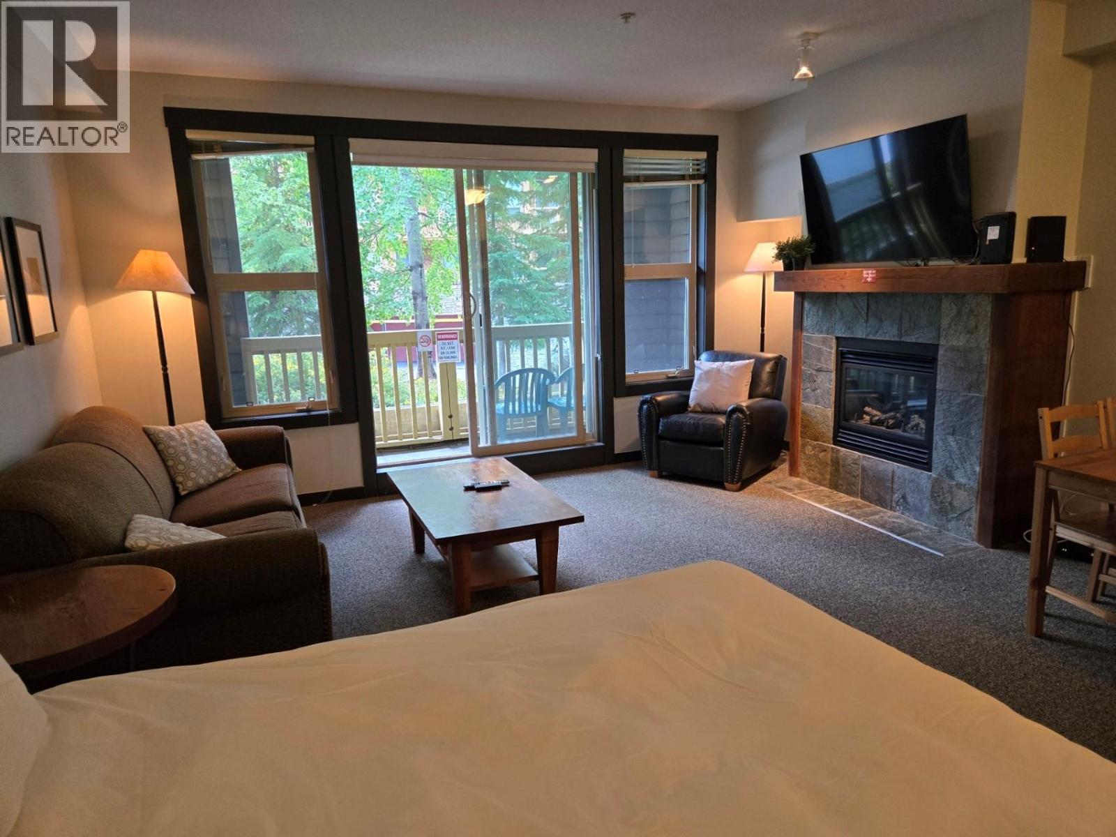 2070 Summit Drive Unit# 201b, Panorama, British Columbia  V0A 1T0 - Photo 9 - 10399670