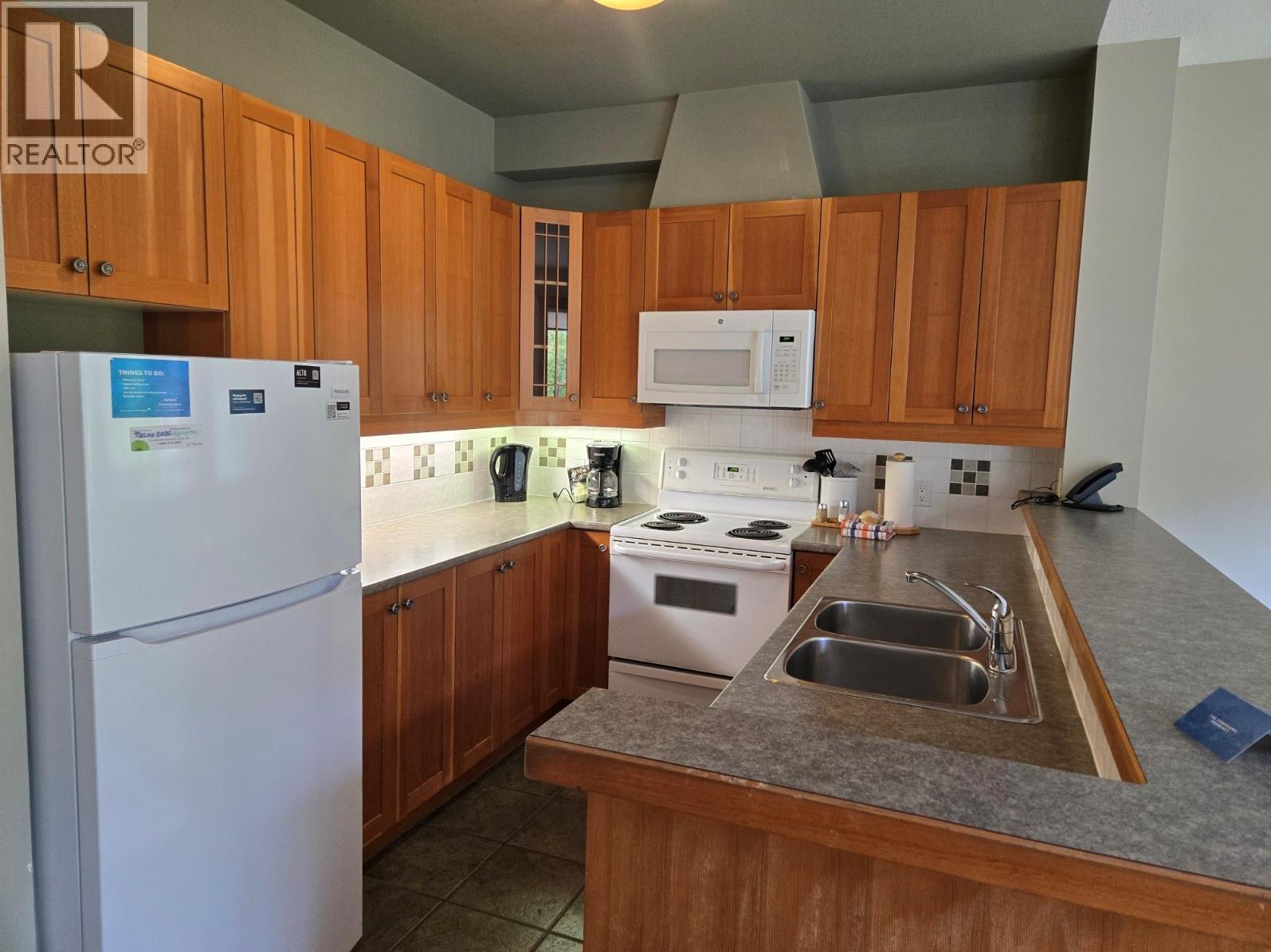 2002 Panorama Drive, Panorama, British Columbia  V0A 1T0 - Photo 12 - 10400009