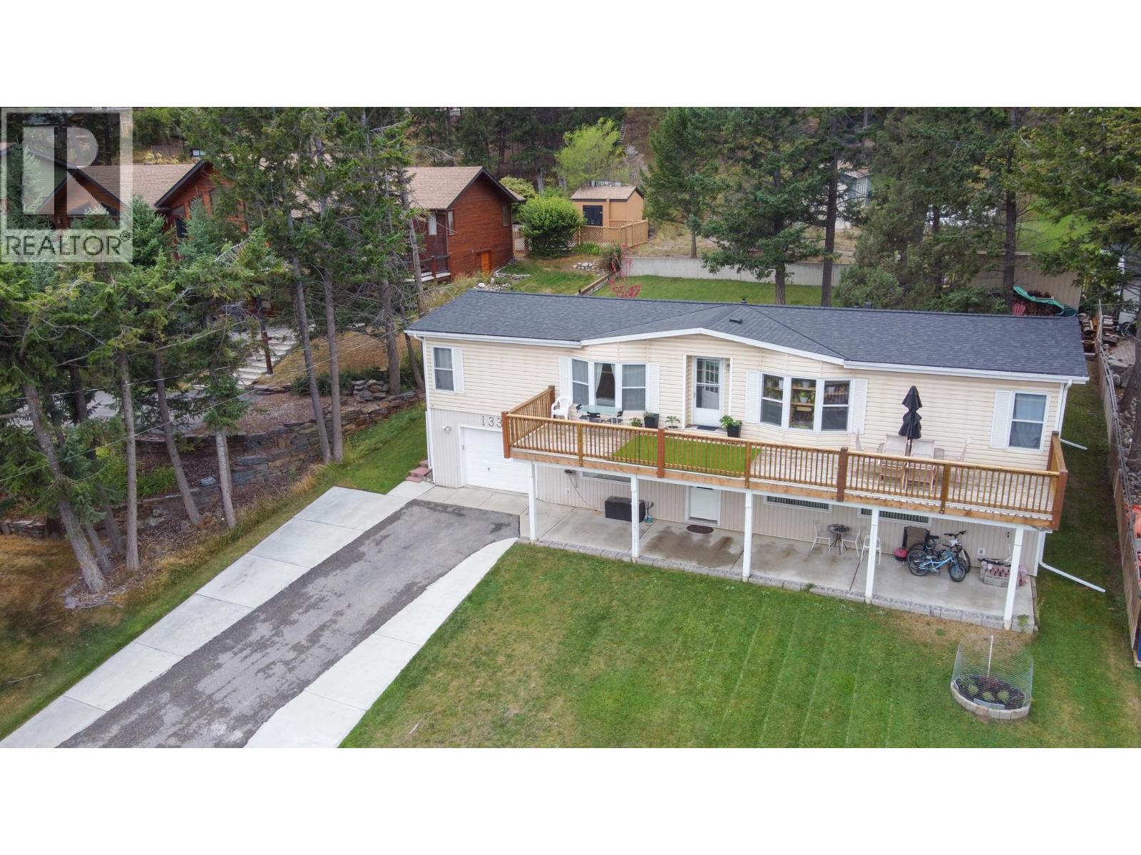 1336 11th Avenue, Invermere, British Columbia