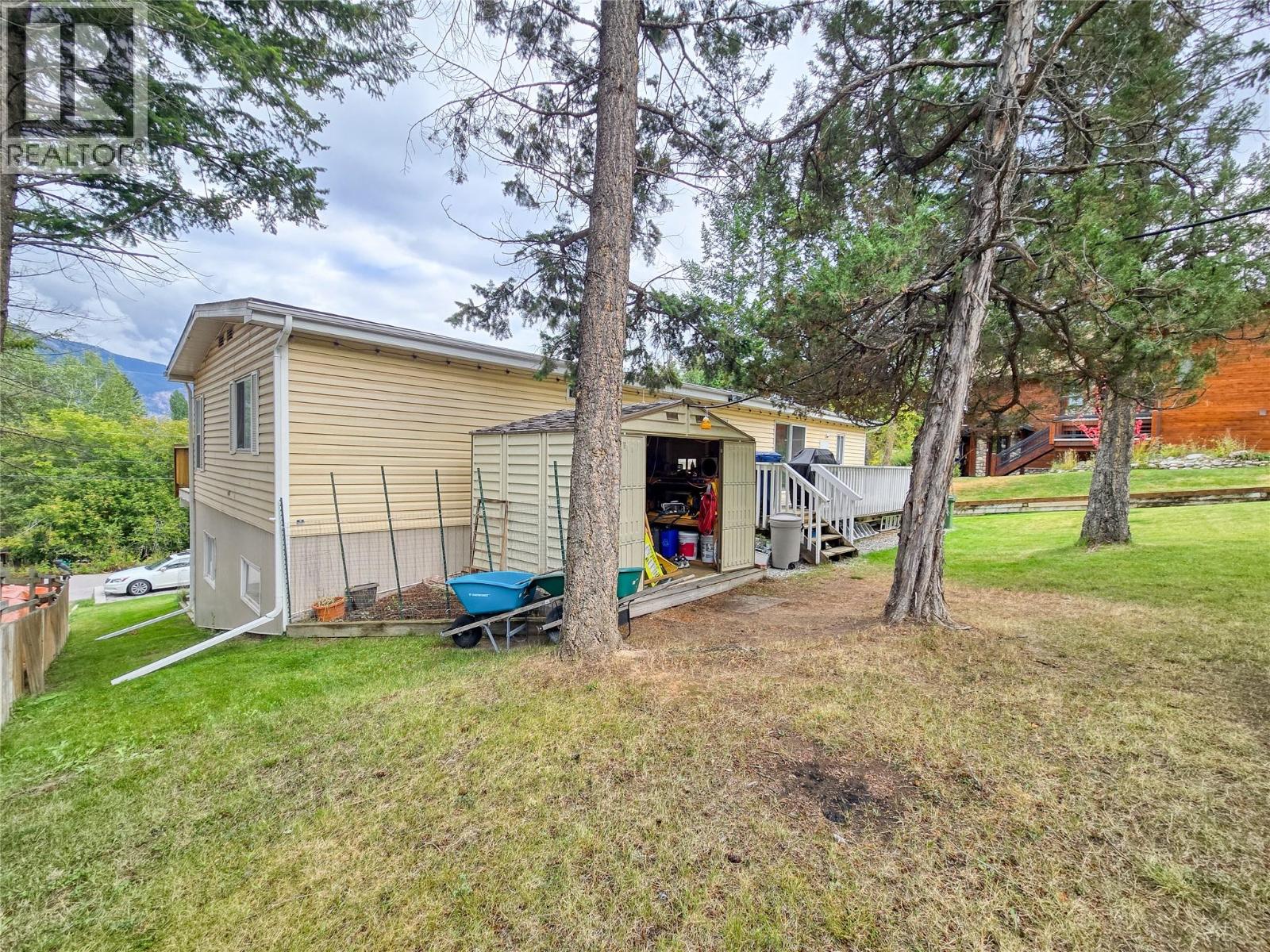 1336 11th Avenue, Invermere, British Columbia  V0A 1K0 - Photo 16 - 10400219