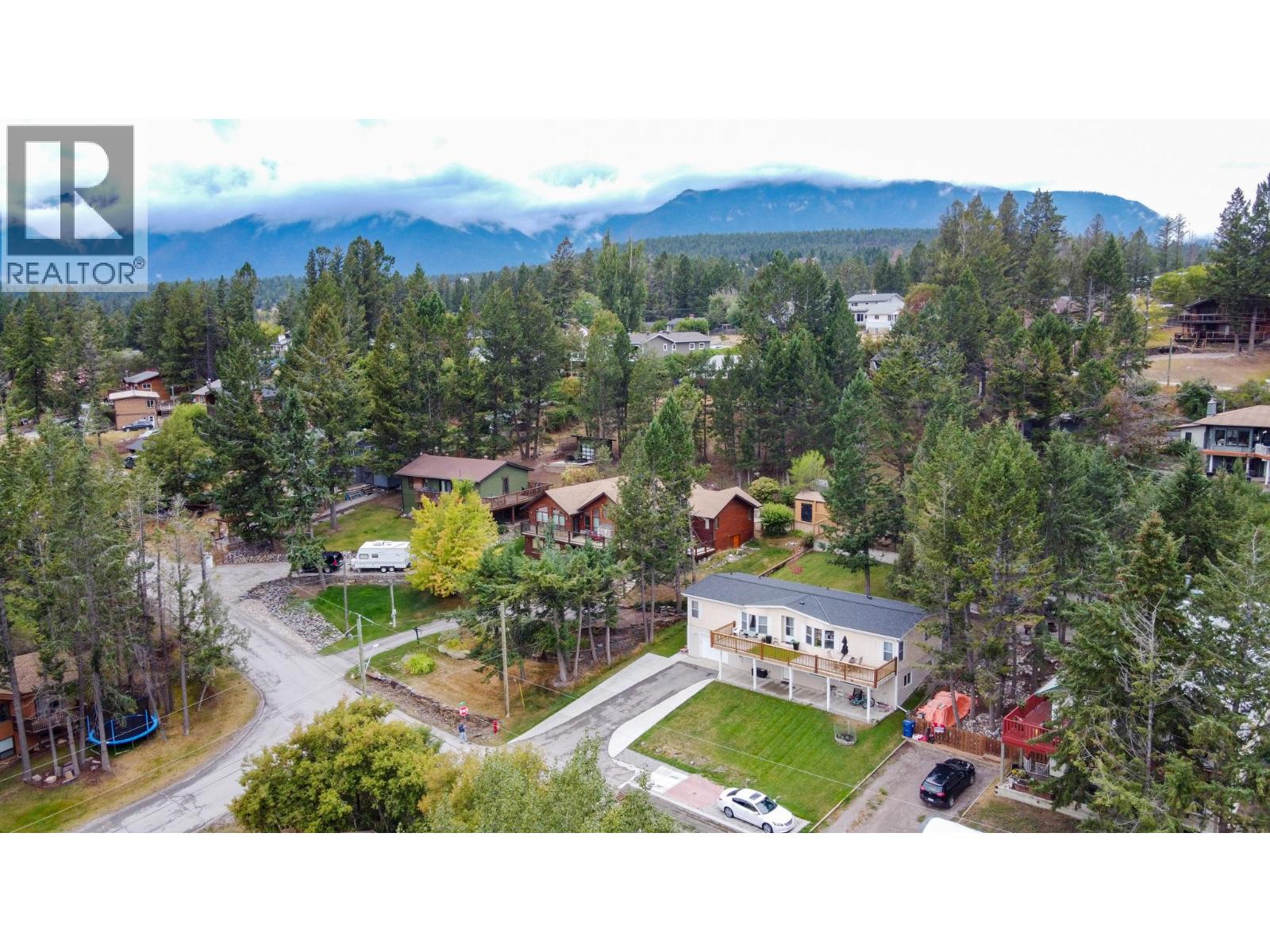 1336 11th Avenue, Invermere, British Columbia  V0A 1K0 - Photo 8 - 10400219