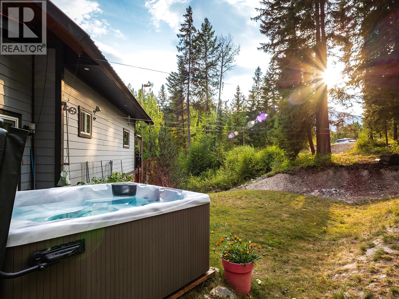 1960 Palumbo Heights Drive, Golden, British Columbia  V0A 1H4 - Photo 15 - 10400121