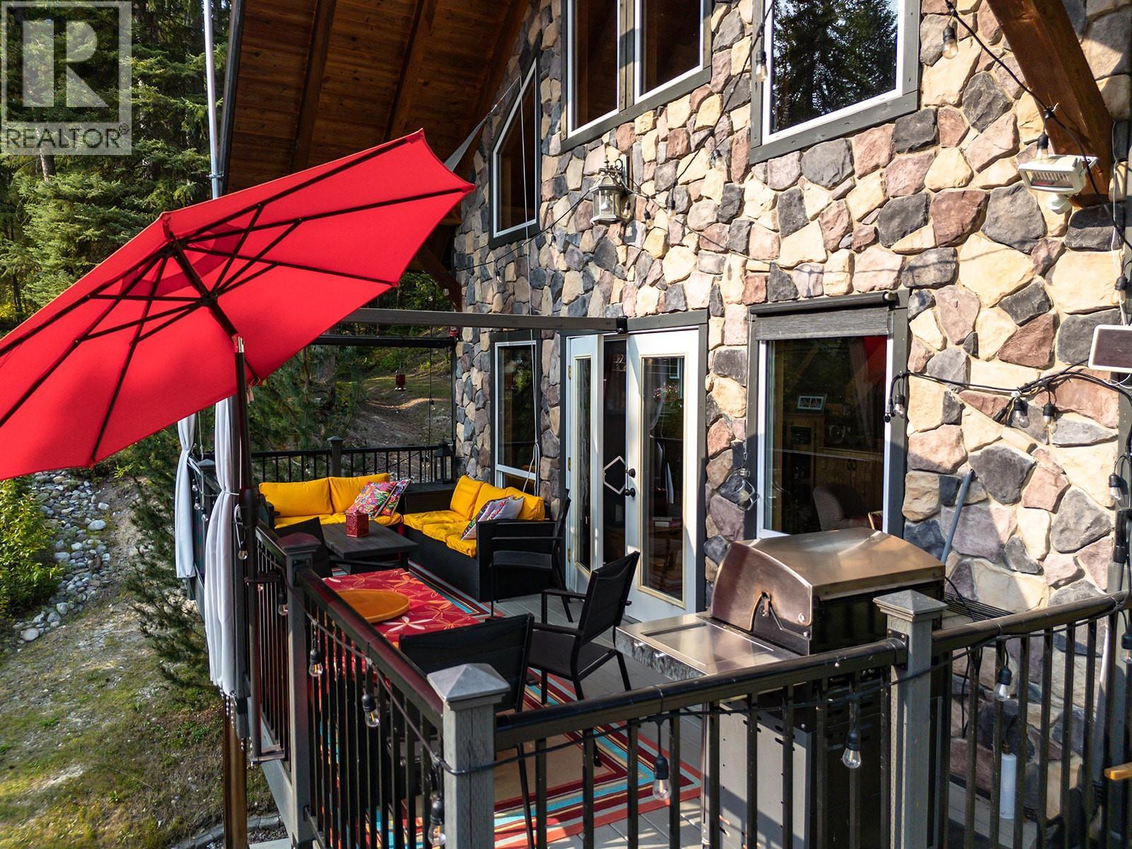 1960 Palumbo Heights Drive, Golden, British Columbia  V0A 1H4 - Photo 31 - 10400121