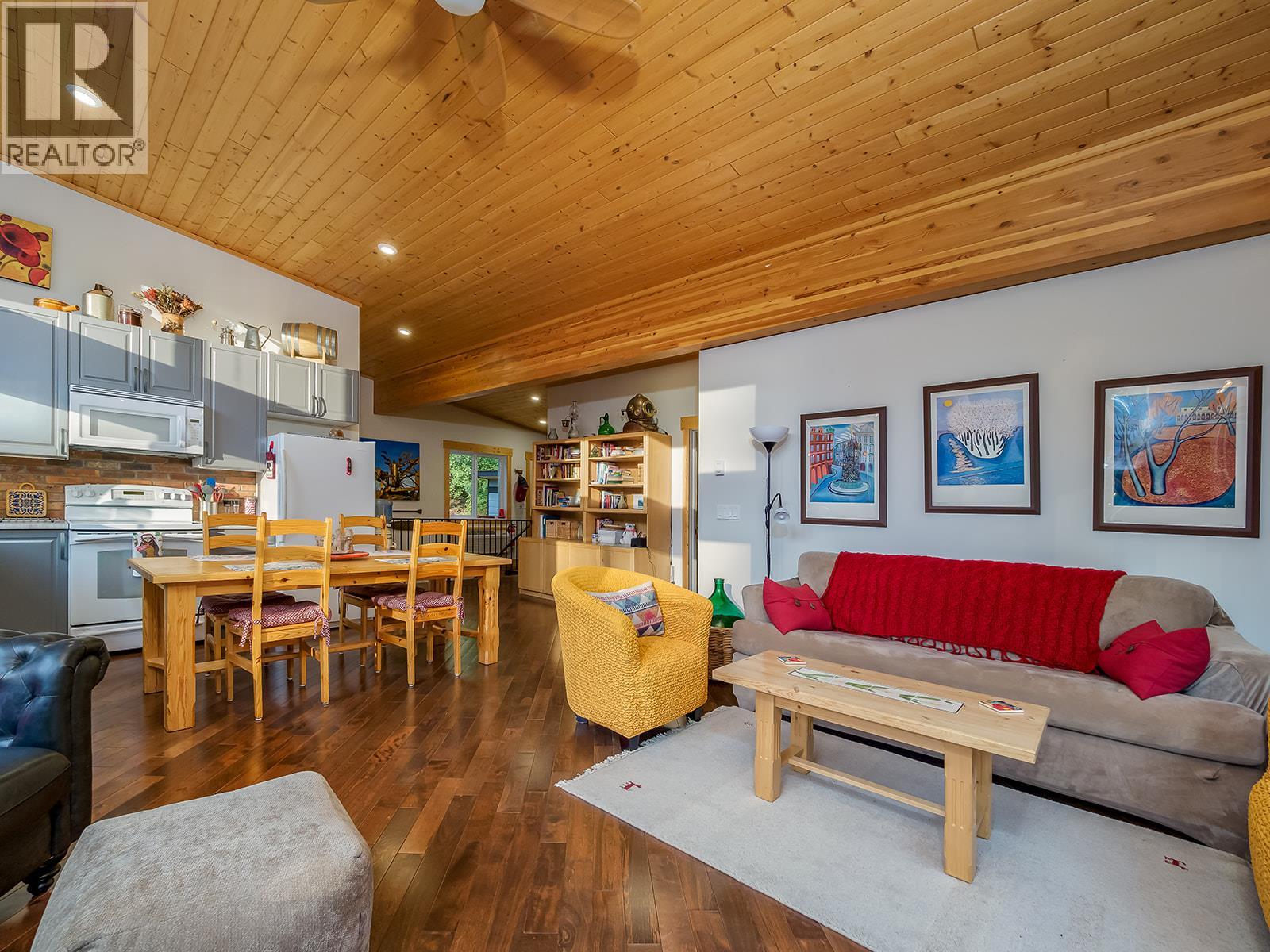 1960 Palumbo Heights Drive, Golden, British Columbia  V0A 1H4 - Photo 47 - 10400121