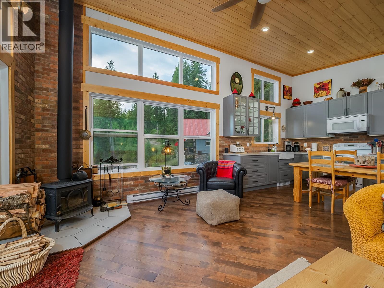 1960 Palumbo Heights Drive, Golden, British Columbia  V0A 1H4 - Photo 48 - 10400121