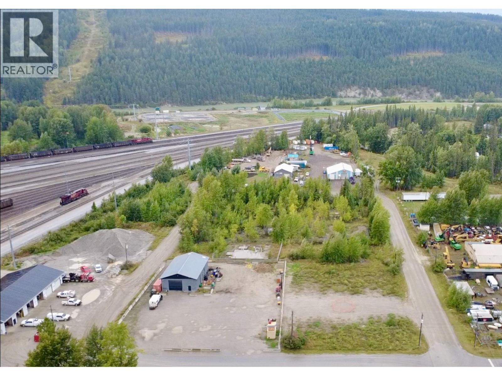 716 14th Street S, Golden, British Columbia  V0A 1H0 - Photo 19 - 10400162