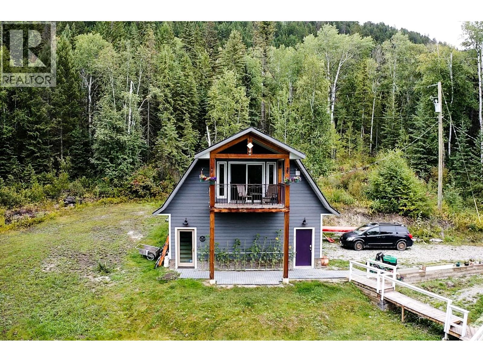 2529 95 Highway, Brisco, British Columbia  V0A 1B0 - Photo 35 - 10400401