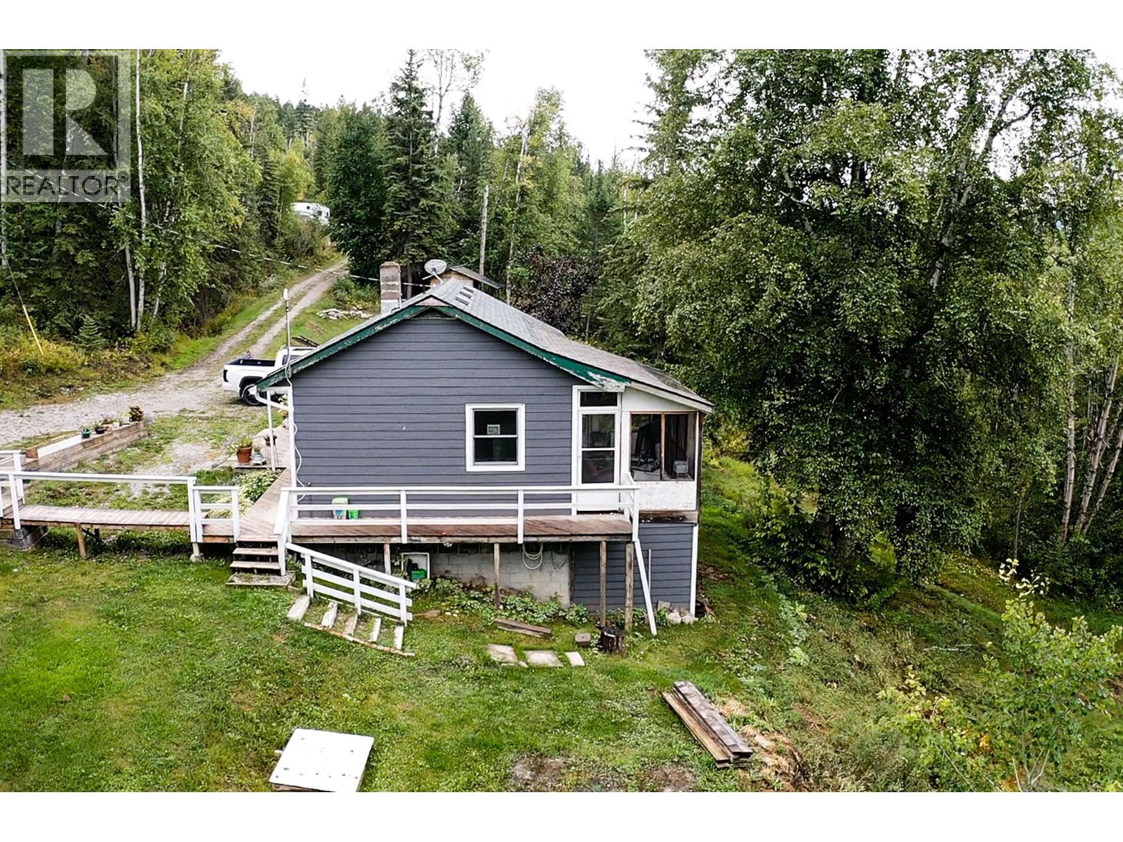 2529 95 Highway, Brisco, British Columbia  V0A 1B0 - Photo 38 - 10400401