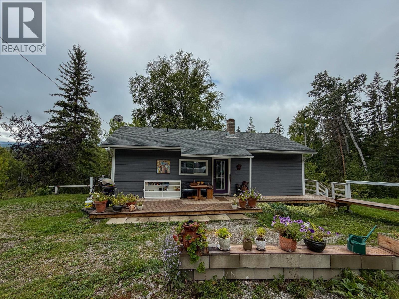 2529 95 Highway, Brisco, British Columbia  V0A 1B0 - Photo 39 - 10400401