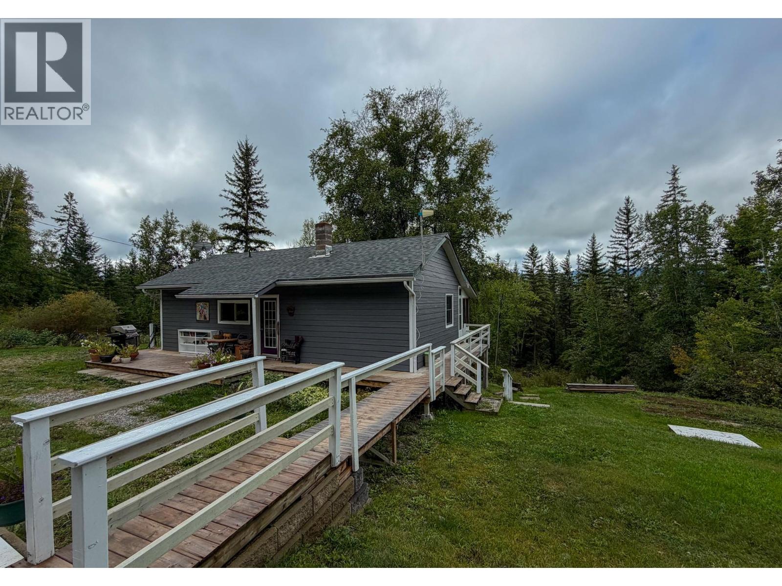 2529 95 Highway, Brisco, British Columbia  V0A 1B0 - Photo 40 - 10400401