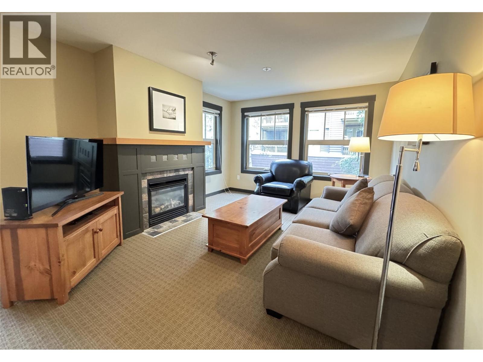 2064 Summit Drive Unit# 211, Panorama, British Columbia