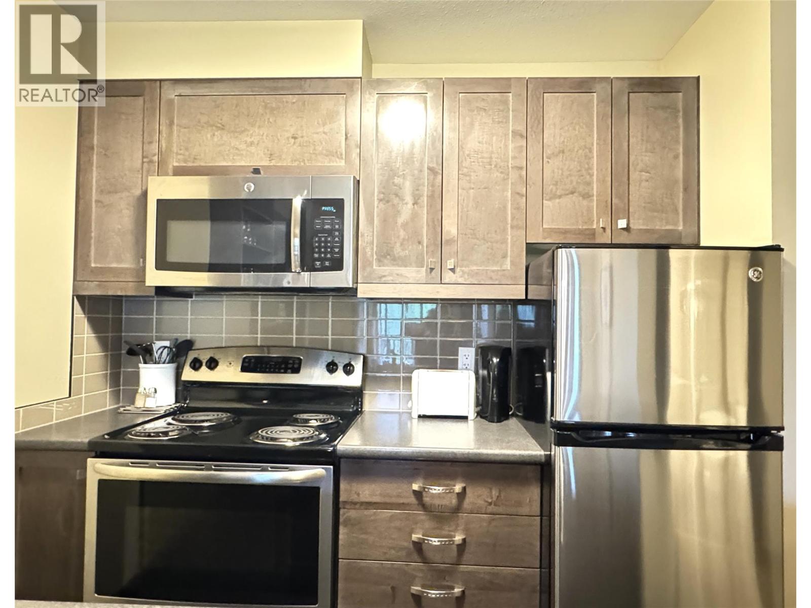 2064 Summit Drive Unit# 211, Panorama, British Columbia  V0A 1T0 - Photo 12 - 10398879