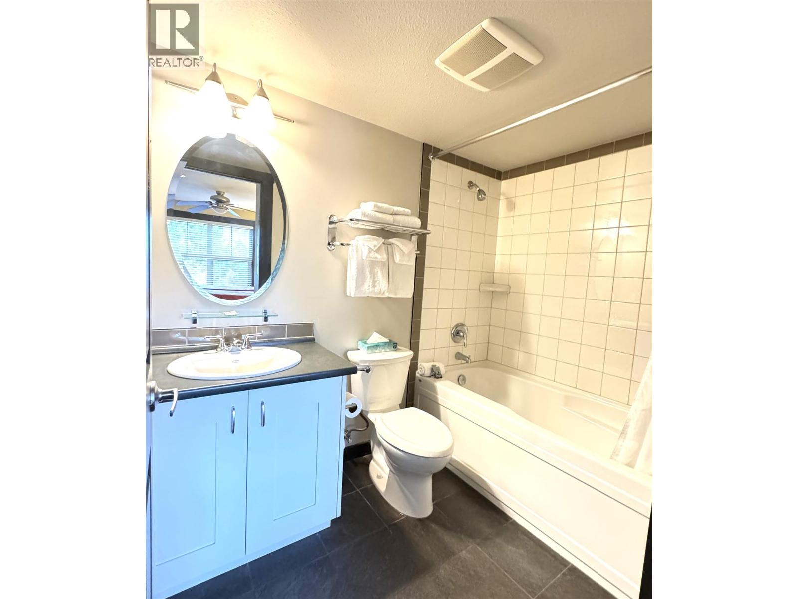 2064 Summit Drive Unit# 211, Panorama, British Columbia  V0A 1T0 - Photo 18 - 10398879