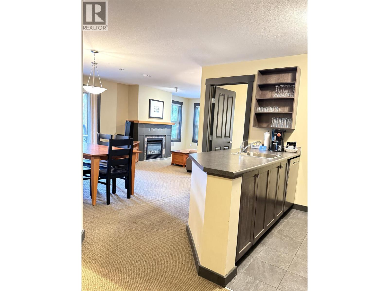 2064 Summit Drive Unit# 211, Panorama, British Columbia  V0A 1T0 - Photo 23 - 10398879