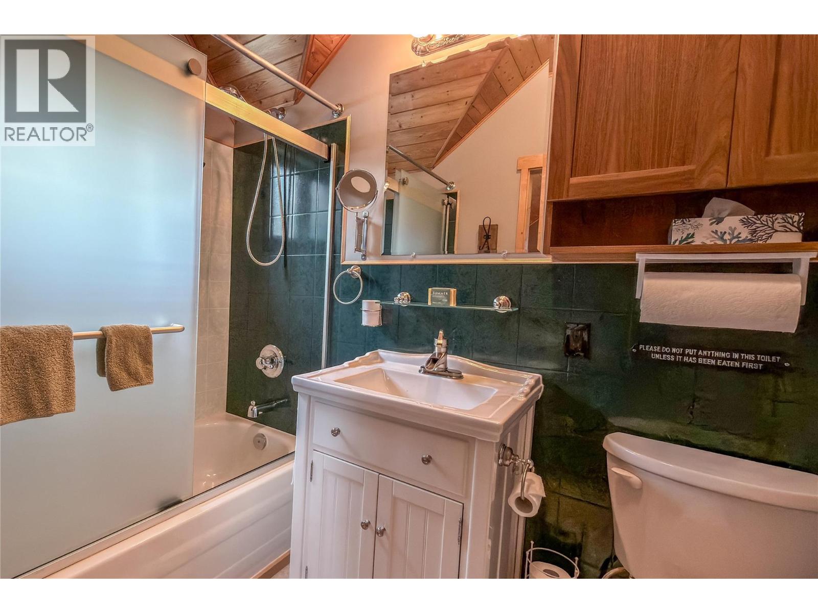 647 Bench Road, Golden, British Columbia  V0A 1H1 - Photo 29 - 10400190