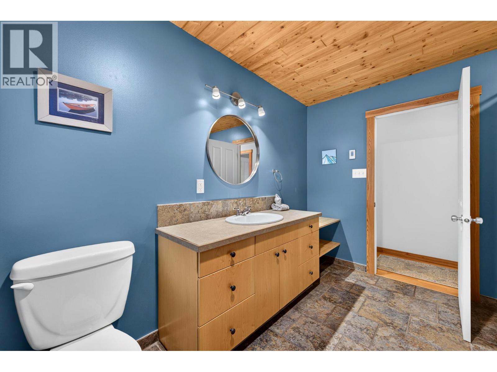 502 10th Street S, Golden, British Columbia  V0A 1H0 - Photo 42 - 10400187
