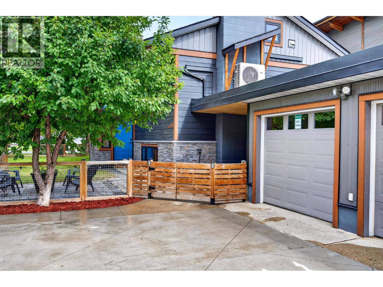 502 10th Street S, Golden, British Columbia  V0A 1H0 - Photo 7 - 10400187