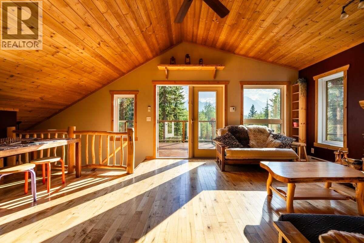 1629 Adolph Johnson Road, Golden, British Columbia  V0A 1H1 - Photo 21 - 10400835