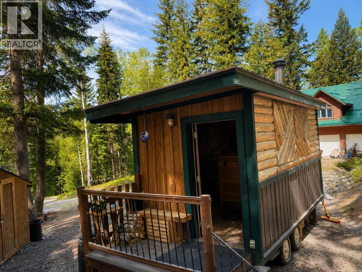 1629 Adolph Johnson Road, Golden, British Columbia  V0A 1H1 - Photo 38 - 10400835