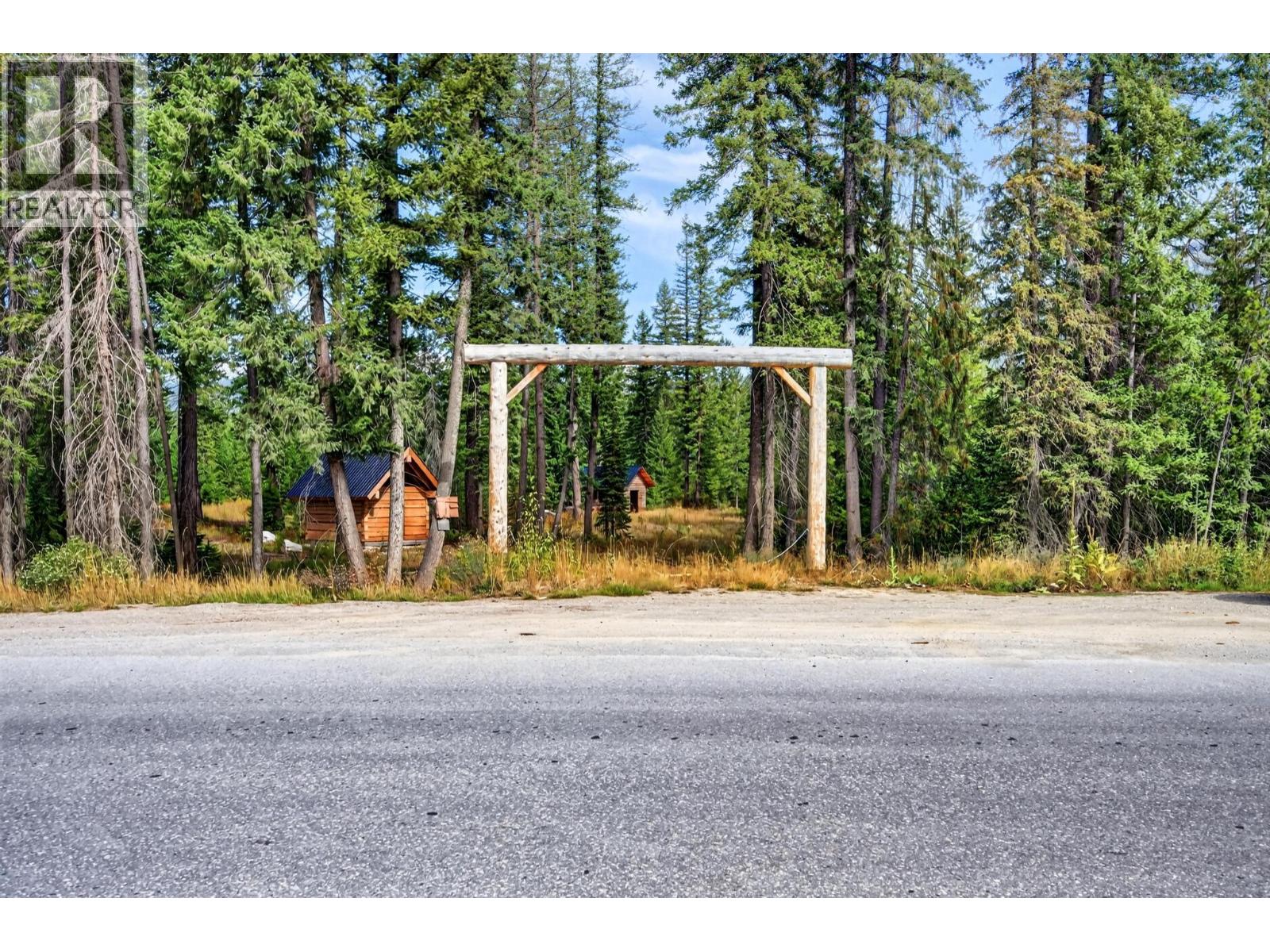2756 DONALD Road, Golden, British Columbia