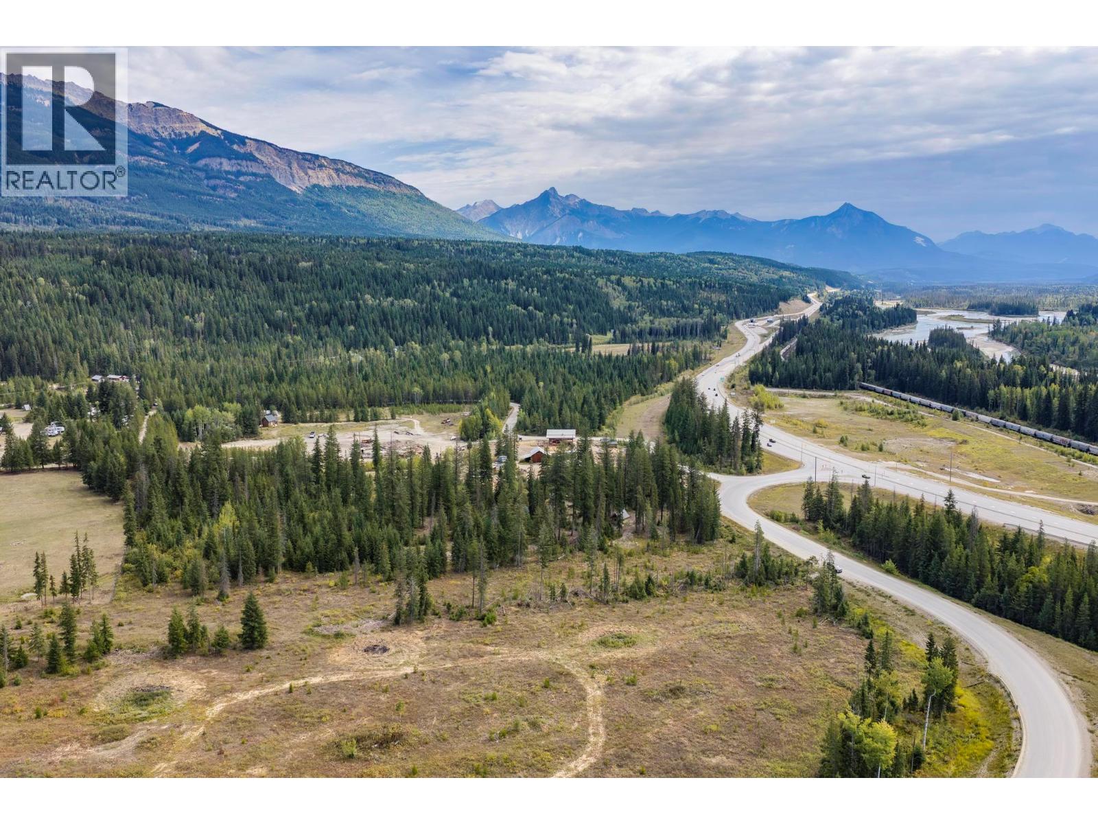 2756 Donald Road, Golden, British Columbia  V0A 1H1 - Photo 25 - 10400747