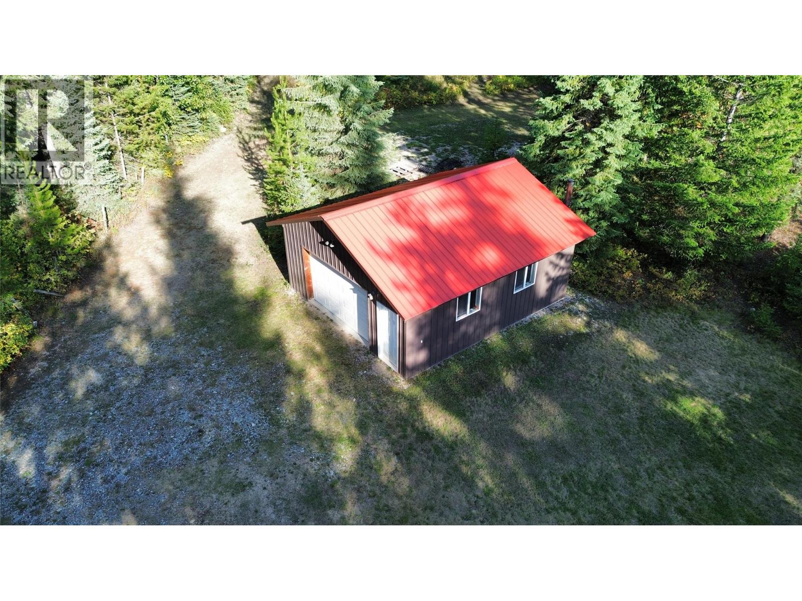 2716 Big Bend Highway Road, Golden, British Columbia  V0A 1H1 - Photo 25 - 10400433
