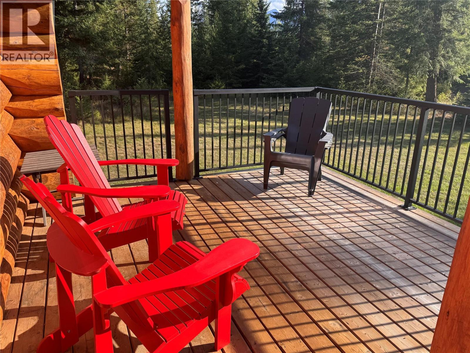 2716 Big Bend Highway Road, Golden, British Columbia  V0A 1H1 - Photo 3 - 10400433
