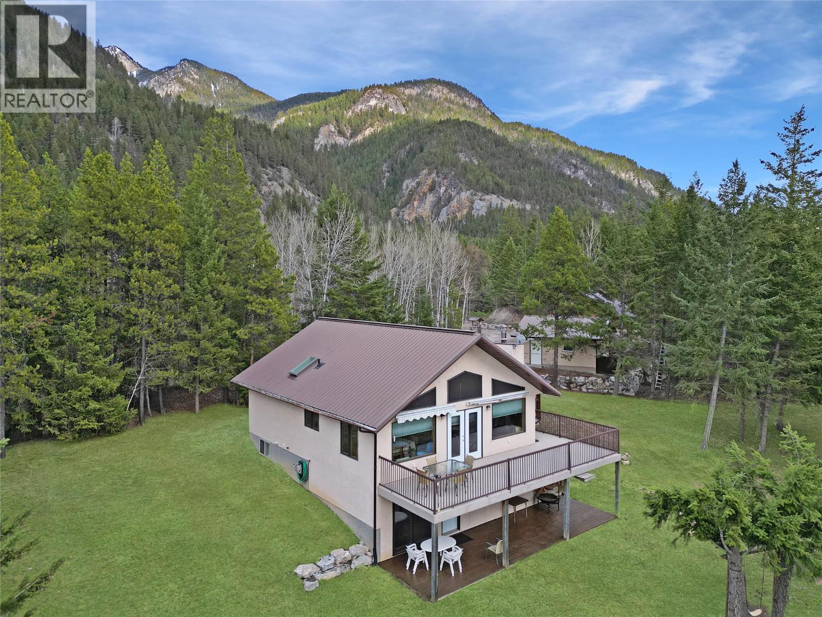 2360/2380 95 Highway, Spillimacheen, British Columbia  V0A 1P0 - Photo 54 - 10400702