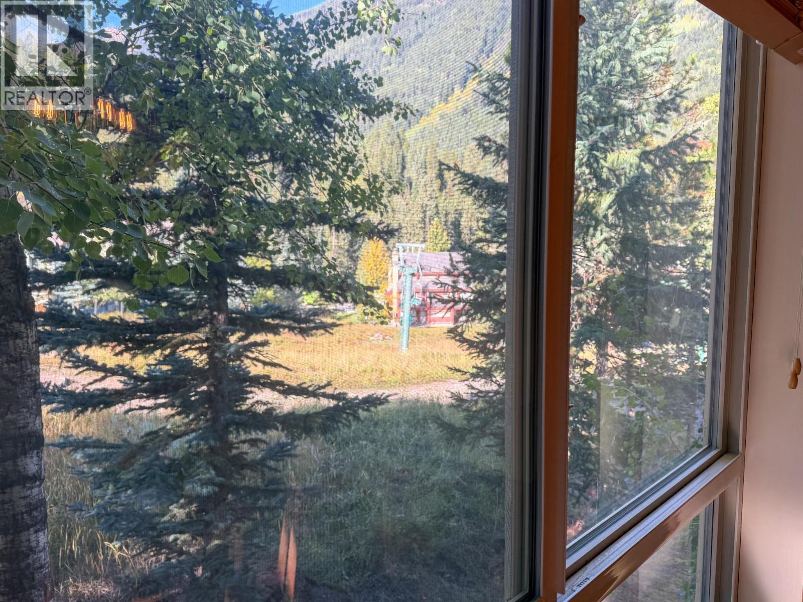 2025 Greywolf Drive Unit# 1, Panorama, British Columbia  V0A 1T0 - Photo 14 - 10401243