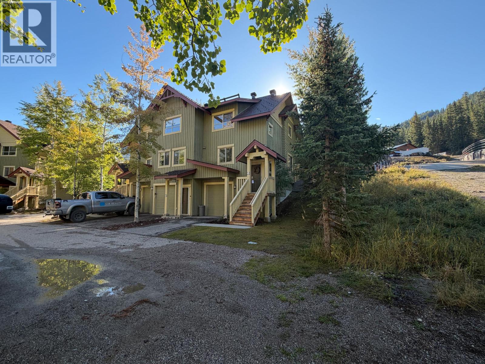 2025 Greywolf Drive Unit# 1, Panorama, British Columbia  V0A 1T0 - Photo 3 - 10401243